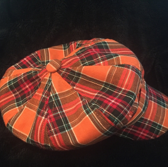 Hat - Picture 1 of 3